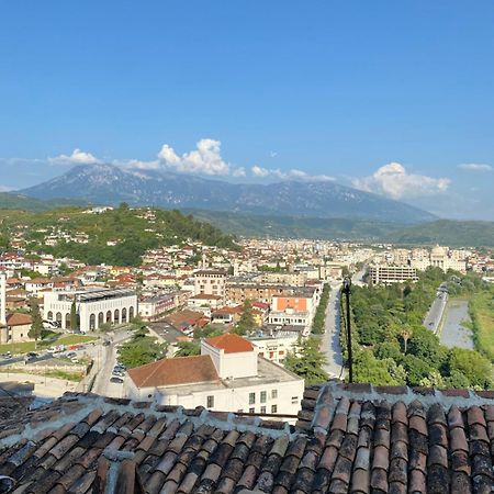 Aria Baci Guest House Berati Exterior foto